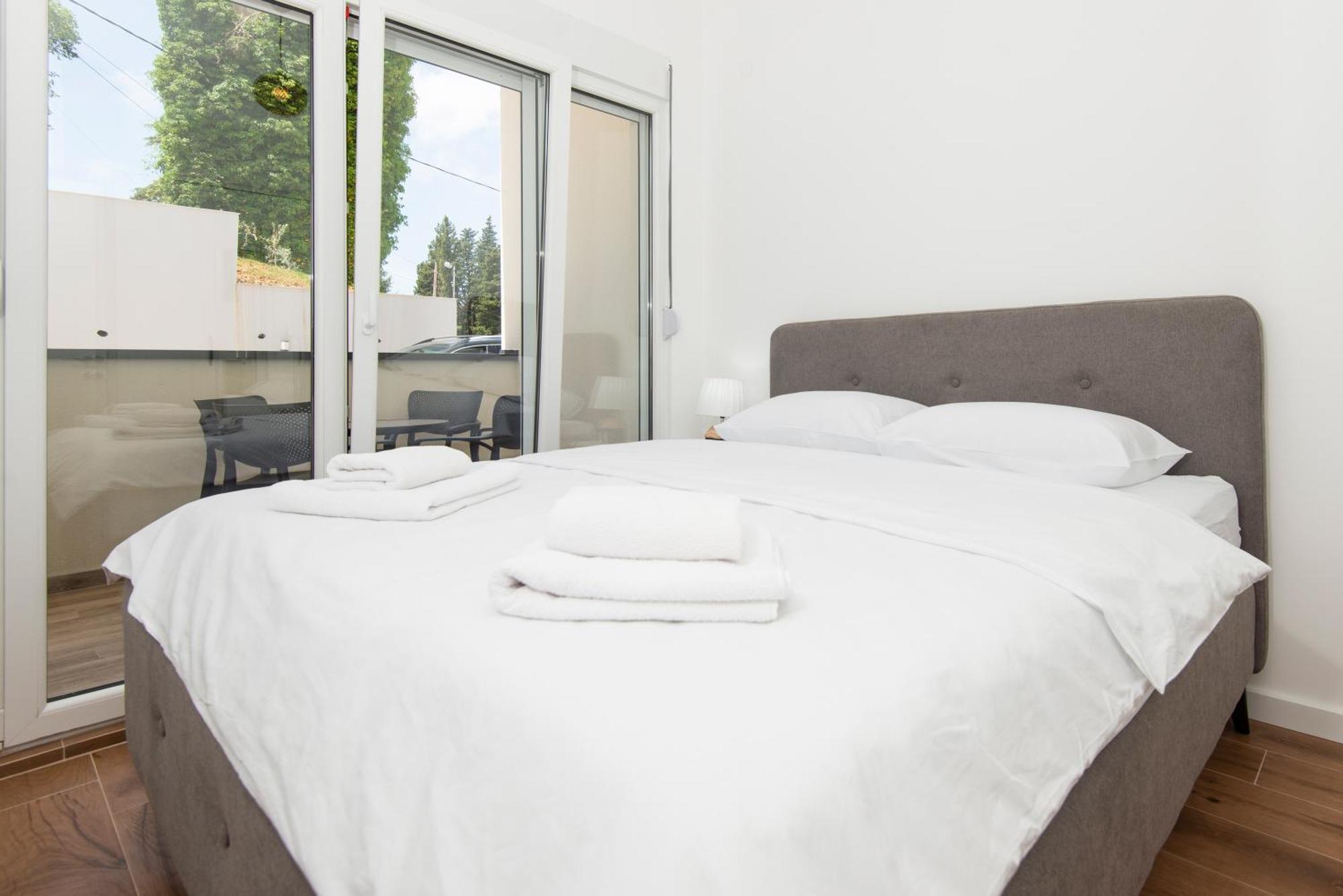 Al Mare Apartments Kotor Dış mekan fotoğraf